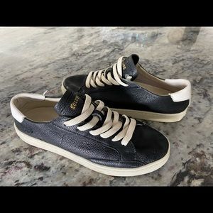 Womens Size 7.5 Black Soludos Shoes